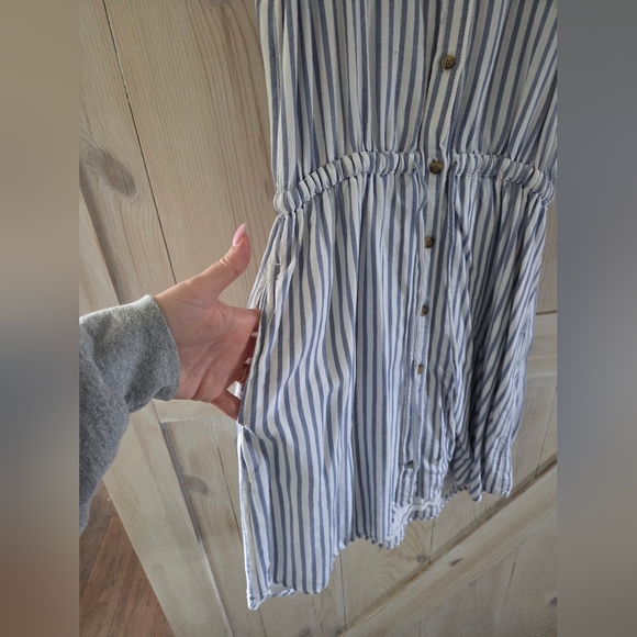 A&F Dress - Picture 5 of 6